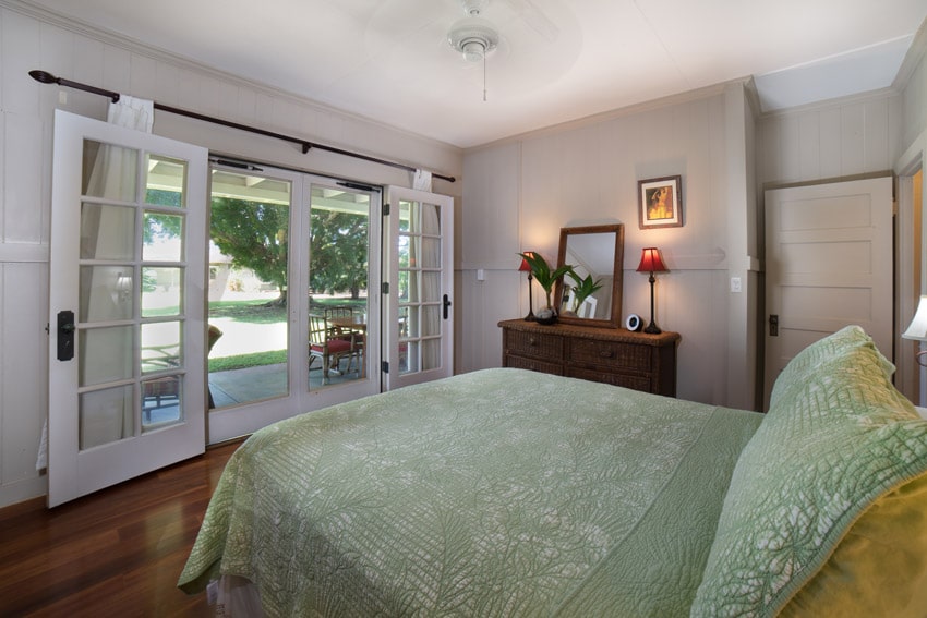 Hale Alaula Kekaha Cottage Vacation Rental bedroom