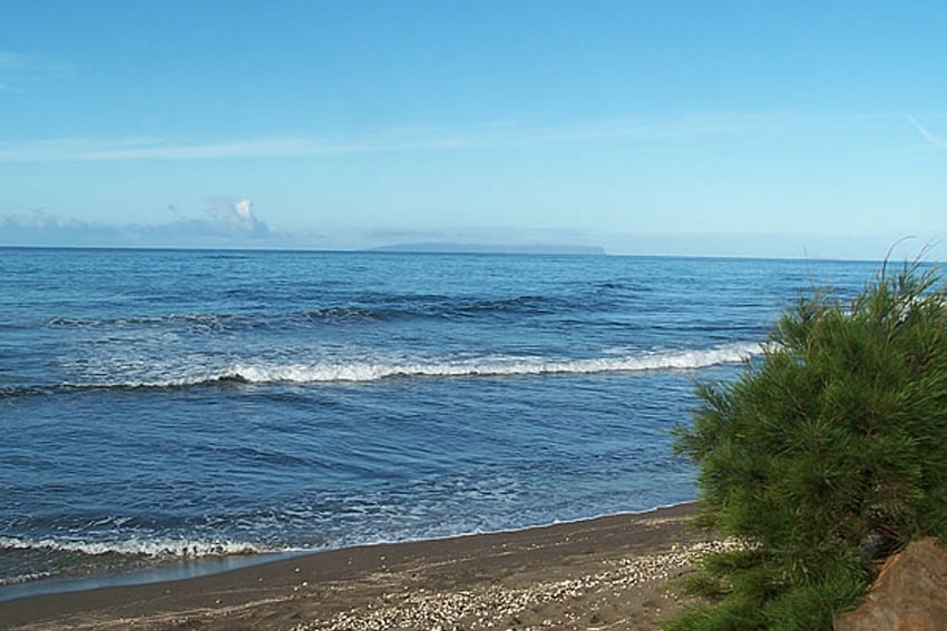 Black sand beach, Kekaha Kauai